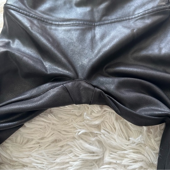 Spanx Faux Leather Leggings Size S - Picture 6 of 12